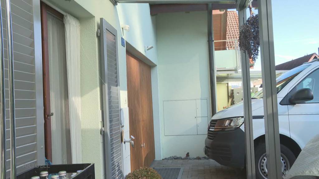 Brand in Werkstatt: Einfamilienhaus in Benzenschwil ist unbewohnbar