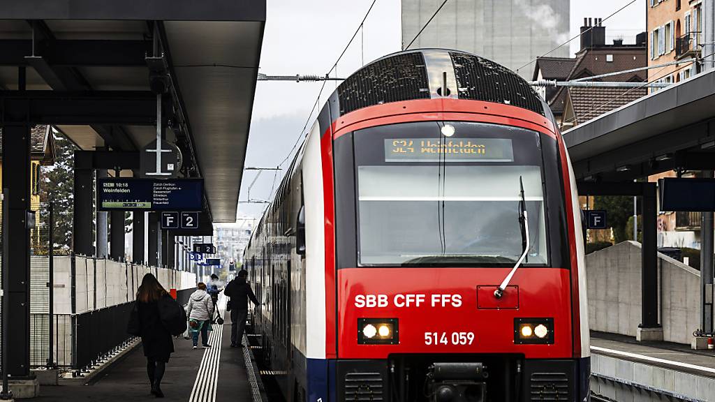 Beim Bahnhof Wipkingen eröffnet ein Zürcher Start-up temporär einen Bahnschalter. (Symbolbild)