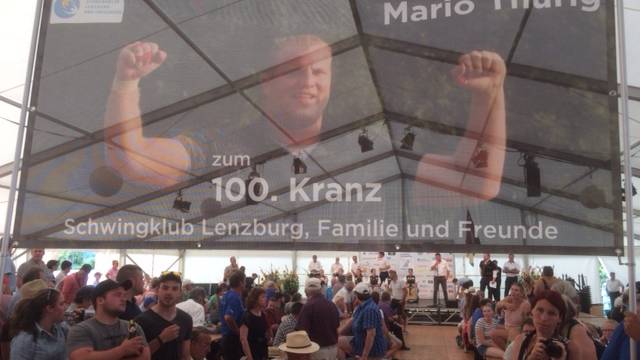 Mario Thürig 100 Kränze Foto kü