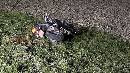 Rollerfahrer bei Unfall in Reichenburg SZ lebensbedrohlich verletzt