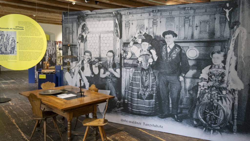 Die Ausstellung im Salzmagazin zeigt die Entwicklung der Nidwaldner Musikszene von 1900 bis 1980.