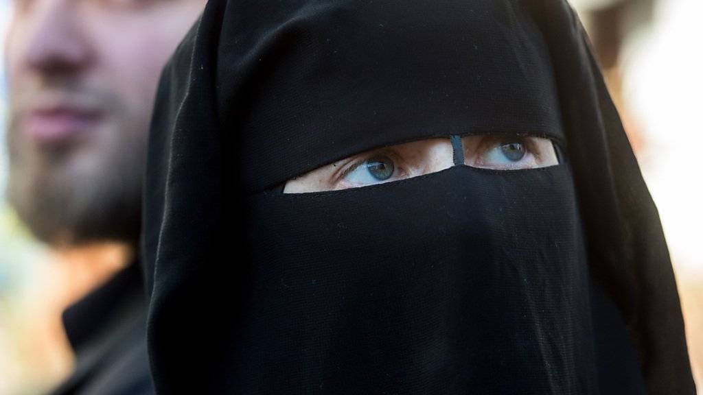 Vermutlich an der Landsgemeinde im Mai 2017 werden Glarnerinnen und Glarner über ein Burka-Verbot abstimmen.