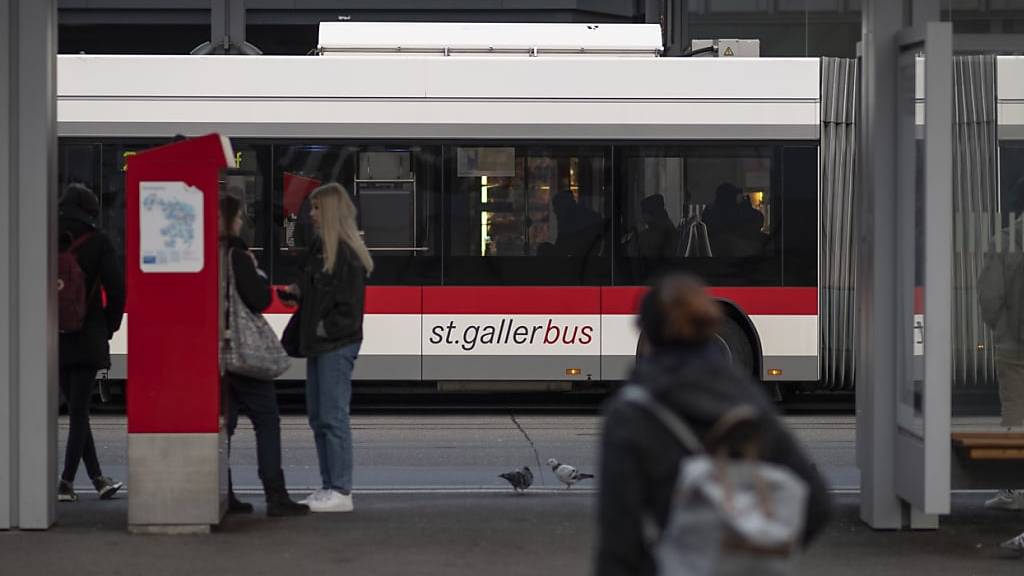 Die Stadt St. Gallen schenkt der ukrainischen Stadt Tschernihiw elf ausgemusterte Busse der Verkehrsbetriebe St. Gallen. (Archivbild)