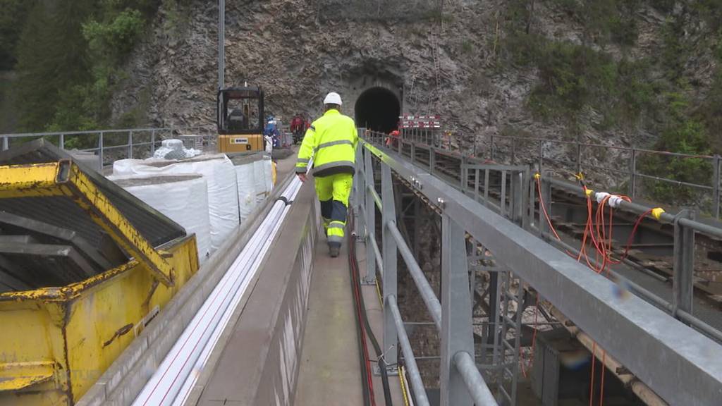 Spektakel: Walter Weber jagt im Bündnerland eine Eisenbahnbrücke in die Luft