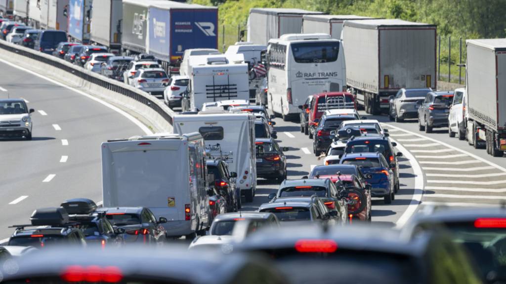 Staus Richtung Süden: Starker Ferienverkehr setzt Anfang Juli ein