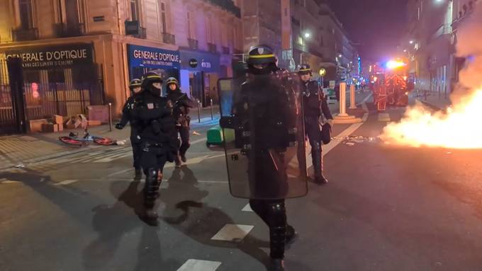 Rechter Wahlsieg löst massive Proteste in Frankreich aus