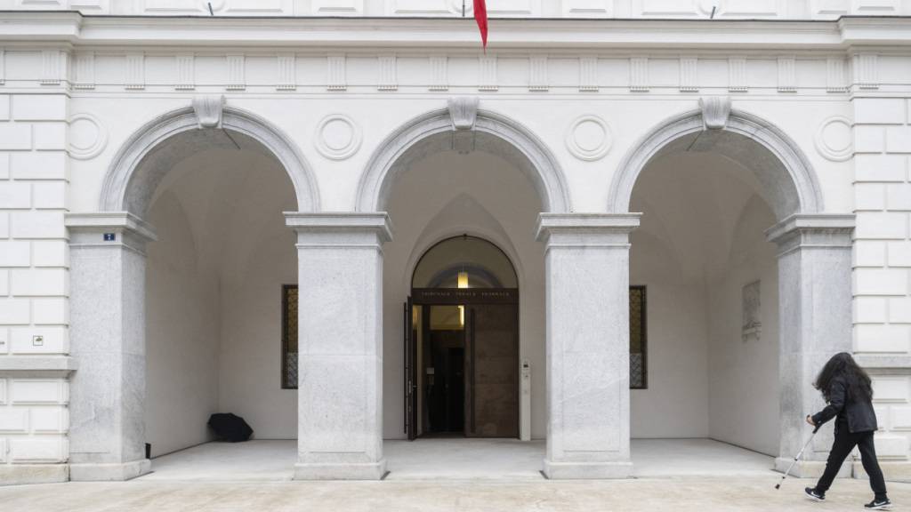 Von ursprünglich vier Angeklagten müssen sich nur noch zwei Parteien im Prozess um die Karimowa-Gelder vor dem Bundesstrafgericht verantworten. (Archivbild)