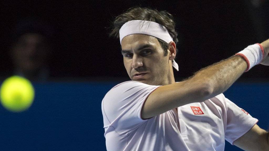 Roger Federer musste in seinem Auftaktspiel der Swiss Indoors in Basel gegen Filip Krajinovic über drei Sätze gehen