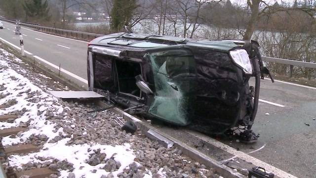 Heli-Einsatz nach Frontalkollision bei Sulz AG