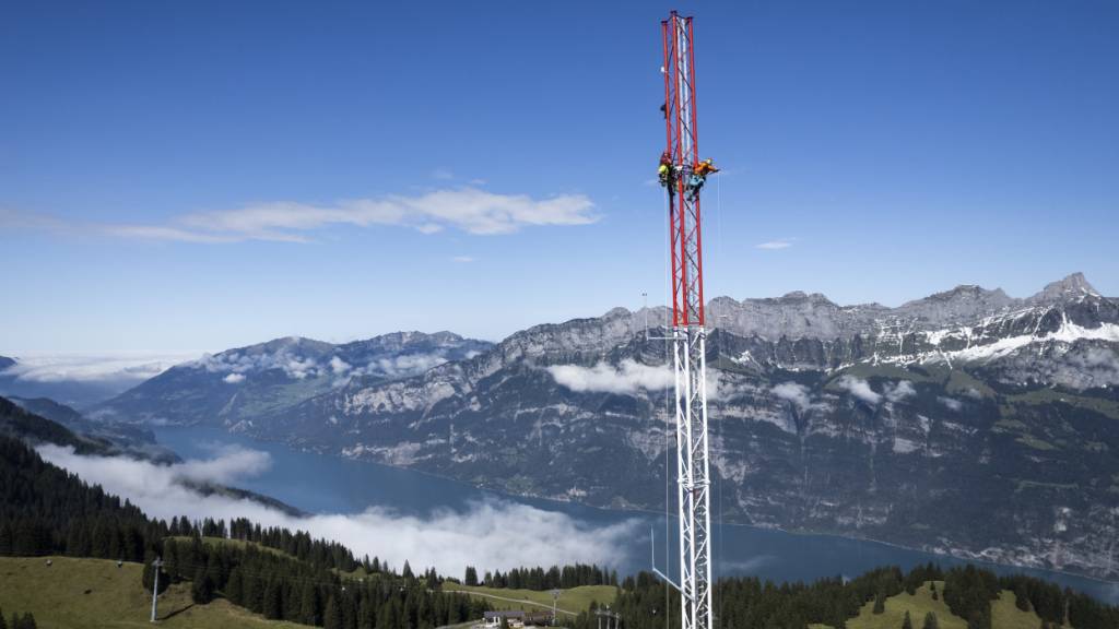 In Flumserberg SG baute Axpo bereits einen 120 Meter hohen Masten zur Windmessung.