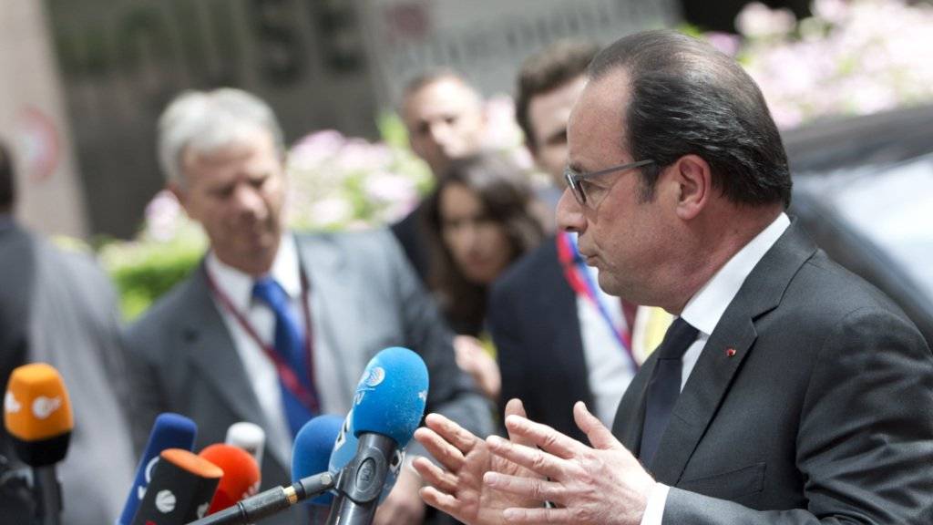 Im Zeichen der Brexit-Abstimmung: Vor Beginn des EU-Gipfels in Brüssel hat der französische Präsident François Hollande London zum raschen Handeln aufgefordert.