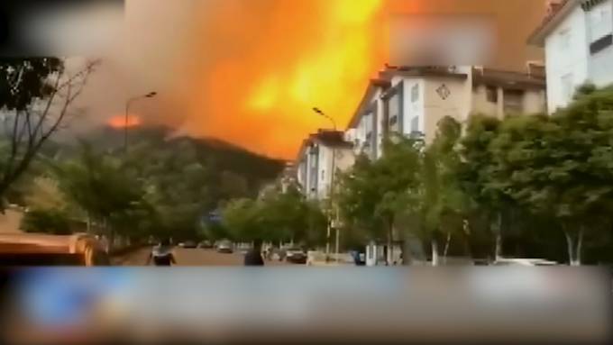 18 Feuerwehrleute sterben bei Waldbrand in China