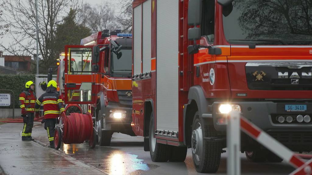 Brandnacht in der Ostschweiz – Drei Einsätze für die Feuerwehr