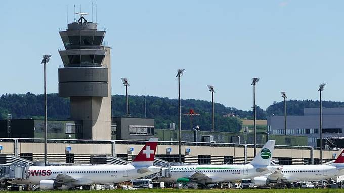 Weniger Verkehr an Flughafen Zürich und Genf