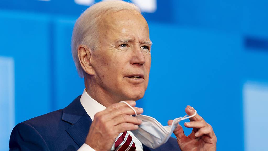 Der neue US-Präsident Joe Biden hat die Bekämpfung der Corona-Pandemie zu den vorrangigen Zielen seiner Präsidentschaft erklärt. Die Zahl der Infizierten und Toten steigt derweil weiter stark an. (Archivbild)