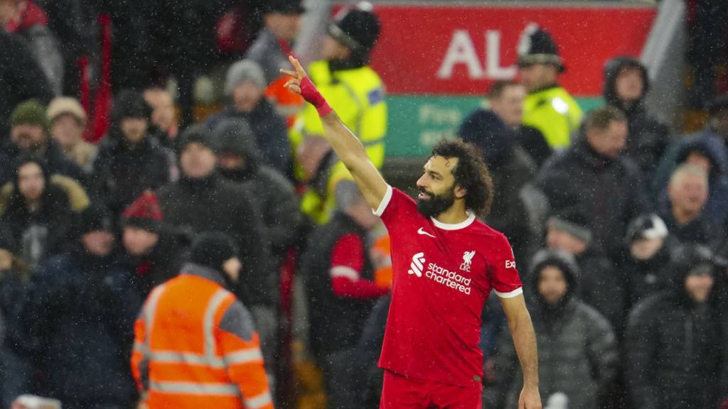 Mohamed Salah lässt sich feiern - der ehemalige Basler gehört nun zu den zehn erfolgreichsten Torschützen der Premier-League-Historie