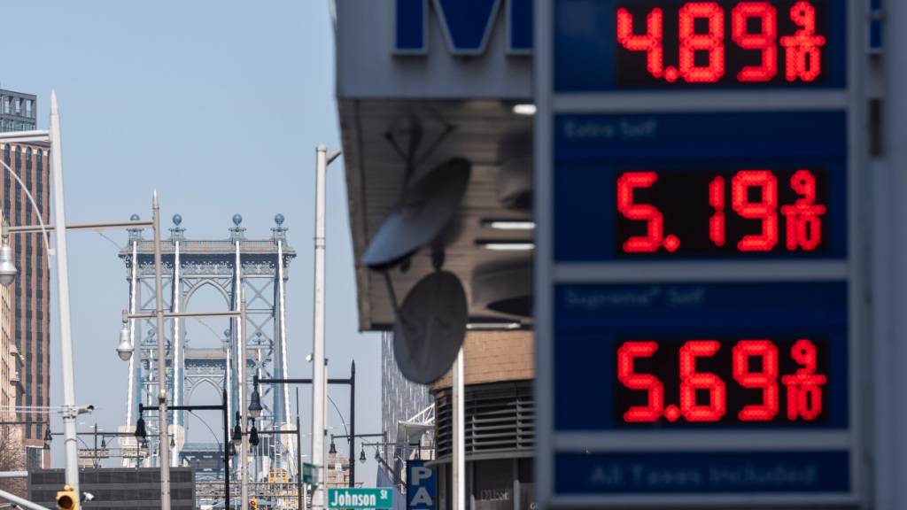 Krieg im Iran lässt Benzinpreise in USA deutlich steigen