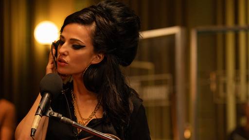 Ladies Night: BACK TO BLACK