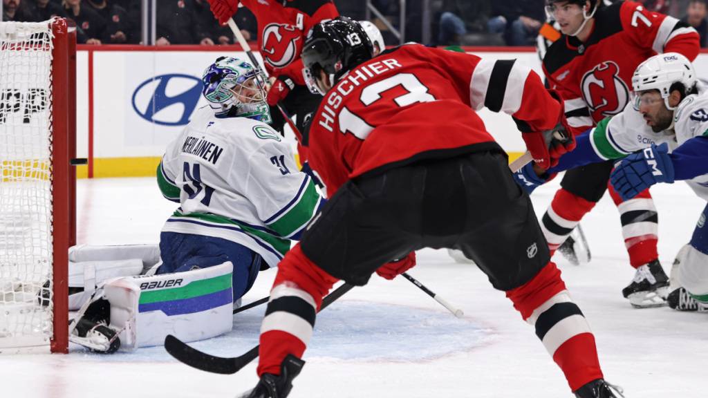 Nico Hischier kommt gegen die Vancouver Canucks auf zwei Tore und einen Assist