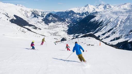 Andermatt Swiss Alps plant Resort Dieni mit 1800 Betten