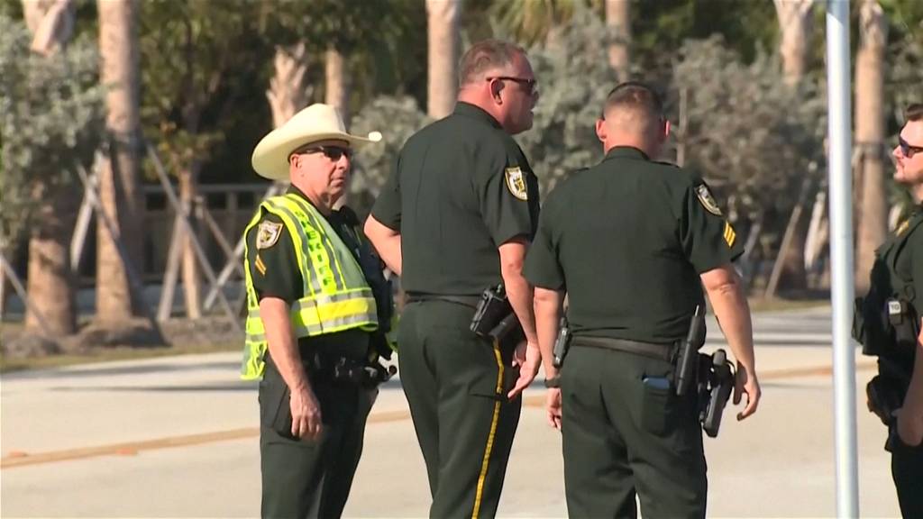 Sicherheitskräfte erschiessen bewaffneten Mann bei Trump-Anwesen