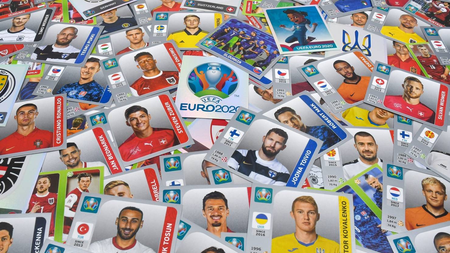 Em 2021 So Fullst Du Dein Panini Album Schnell Und Billig Pilatustoday