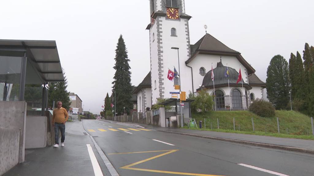 Nach angekündigter Schulschliessung - Viele Fragen in Melchtal