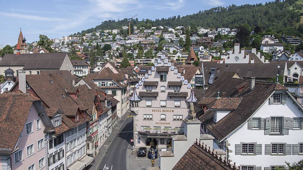 Die Stadt Zug liess anlässlich der angenommenen Wohnungs-Initiative vom Juni ein Rechtsgutachten aufsetzen. (Archivbild)