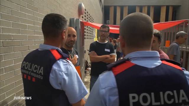 Spanische Polizei riegelt Wahllokale in Katalonien ab