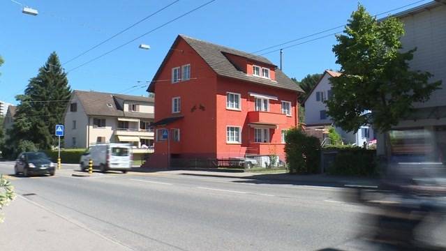Oranges Haus in Biel