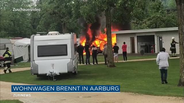 Wohnwagen-Brand auf Zeltplatz in Aarburg