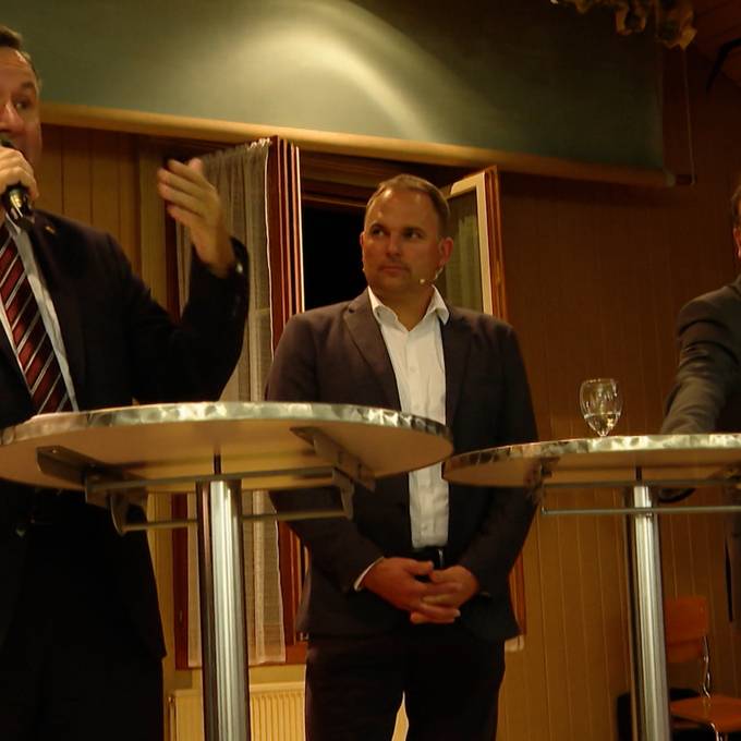 Albert Rösti und Werner Salzmann gemeinsam auf der Bühne – aber nicht für den Wahlkampf