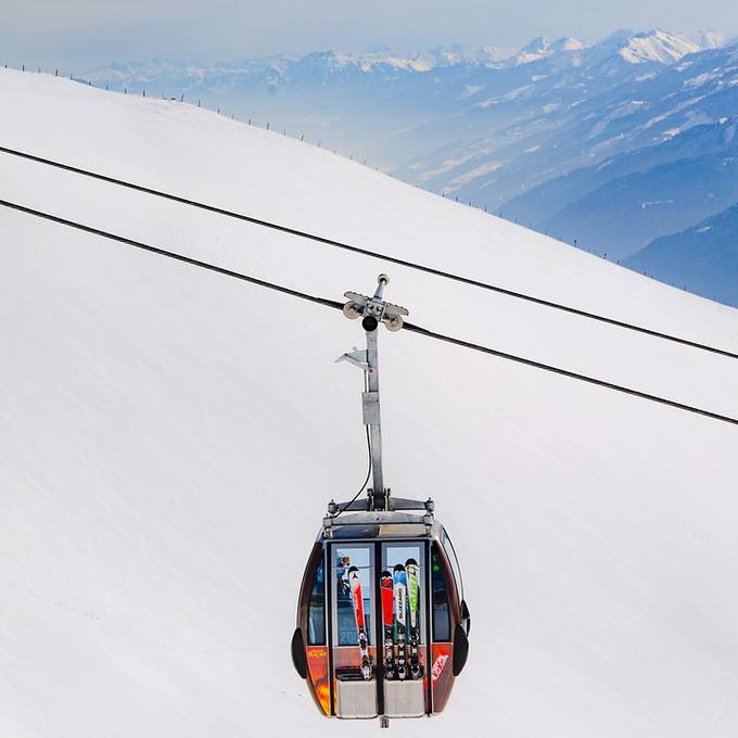 Jeweils über 4000 Franken: Steuerzahler sollen neu Ski-Abos der Bundesräte zahlen
