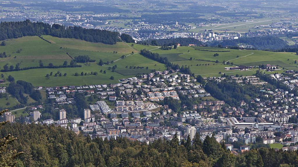 Der kantonale Richtplan will unter anderem den haushälterischen Umgang mit dem Boden und die geordnete Besiedlung des Kantonsgebietes steuern. (Archivbild)