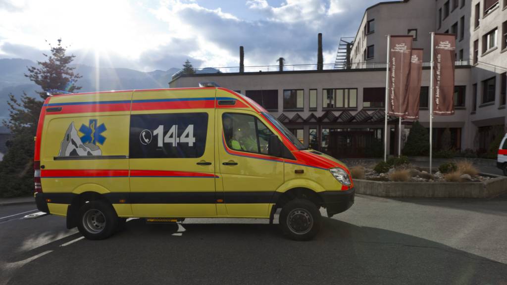 Das Spital in Ilanz schrieb 2025 einen Verlust. (Archivbild)
