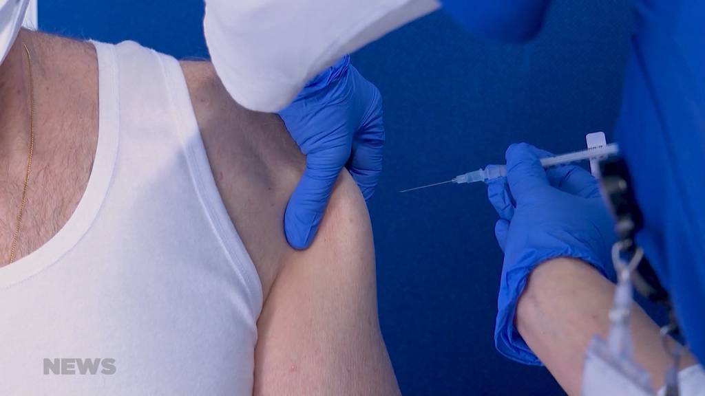 Gesundheitsdirektor hält an Impffahrplan fest: 20'000 Impftermine für Bernerinnen und Berner