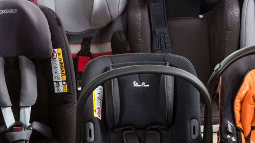 Die Vielfalt an Kindersitzen ist gross, vielfach hapert es aber an der Einstellung der Gurten.