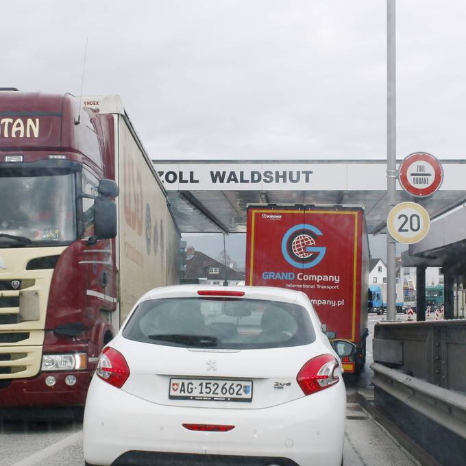 Der Aargau sucht nach Lösungen gegen LKW-Schleichverkehr