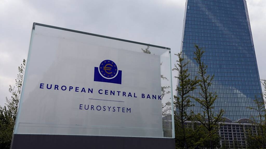 Der Rat der Europäischen Zentralbank - im Bild der Sitz der EZB - hat auch an seiner jüngsten Sitzung nicht am Leitzins gerüttelt. (Archivbild)