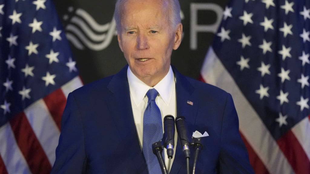ARCHIV - Der ehemalige US-Präsident Joe Biden spricht auf einer Konferenz. Foto: Nam Y. Huh/AP/dpa/Archivbild