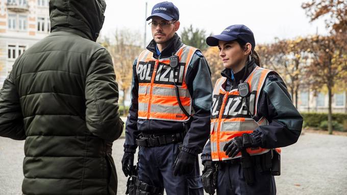 Mann flüchtet vor Polizeikontrolle