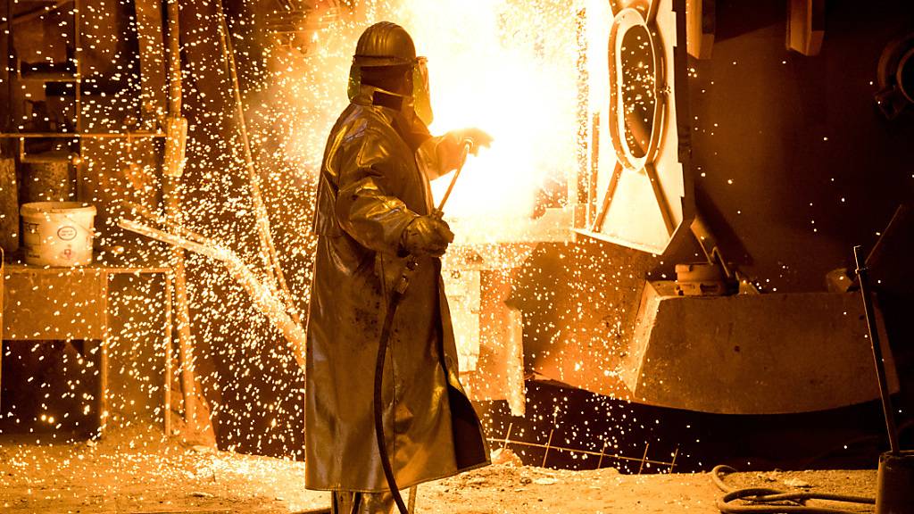 Die Stahlproduktion hat unter Corona gelitten: Swiss Steel fährt 2020 erneut einen Verlust ein. (Symbolbild)