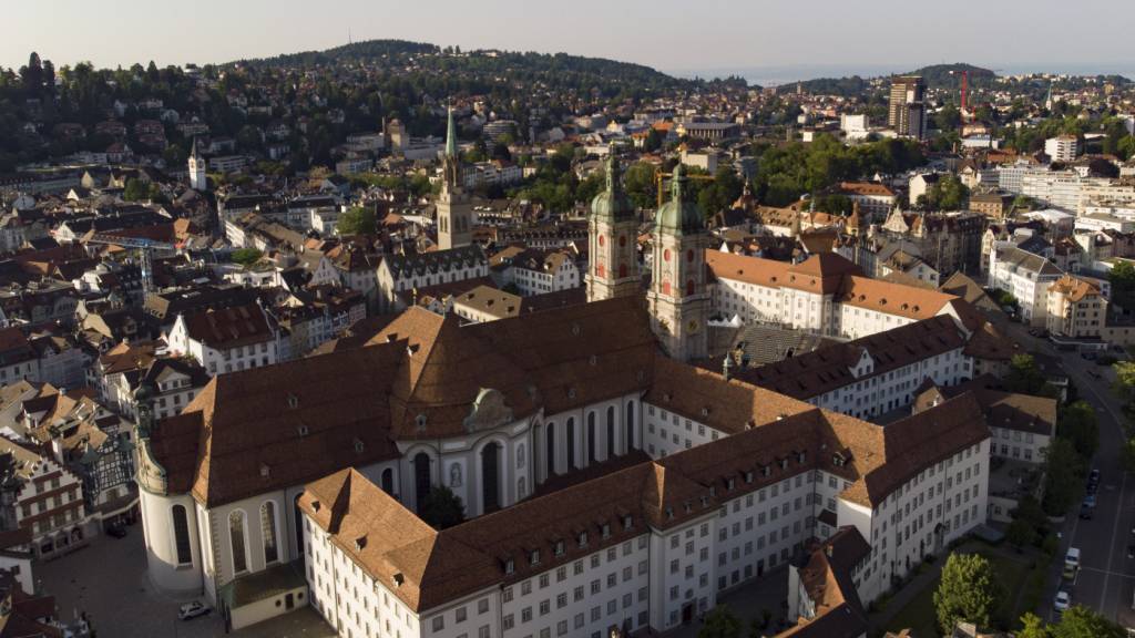Das Bistum St. Gallen will die kirchenrechtlichen Untersuchungen gegen zwei beschuldigte Priester weiterführen. (Archivbild)