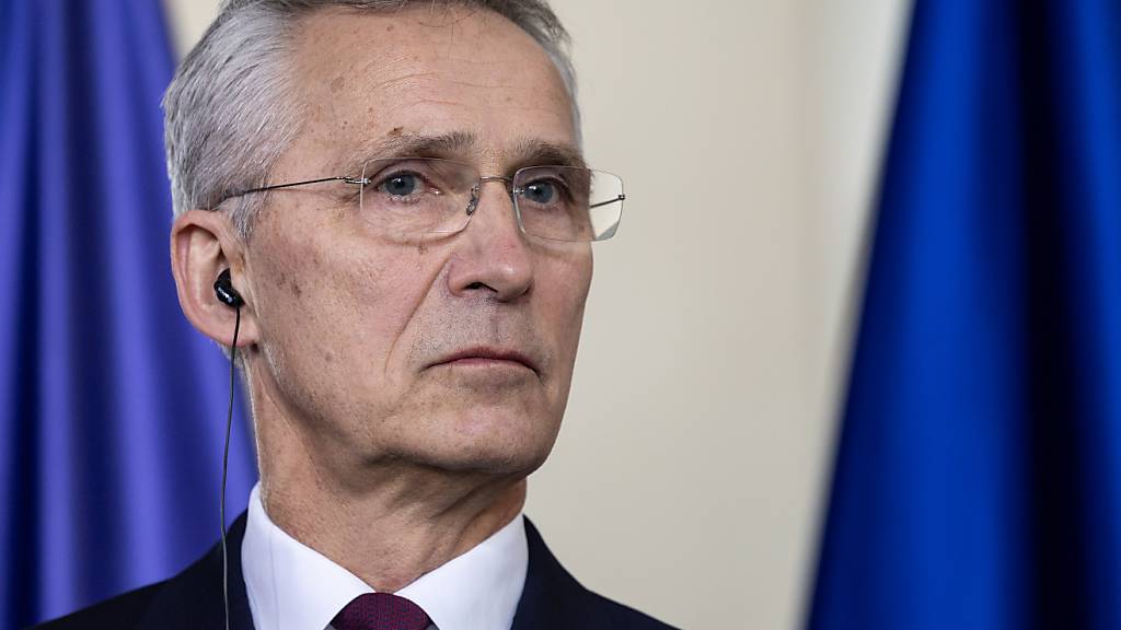ARCHIV - Jens Stoltenberg, Generalsekretär der Nato, nimmt an einer Pressekonferenz mit Bundeskanzler Scholz im Kanzleramt teil. Foto: Hannes P Albert/dpa