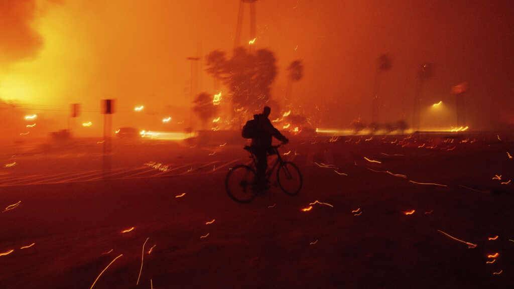 Die klar teuerste Naturkatastrophe für die Versicherer waren 2025 die verheerenden Waldbrände in Los Angeles. (Arrchivbild)