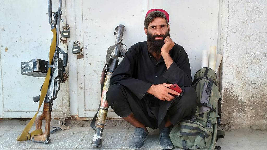 Die militant-islamistischen Taliban weiten ihren schnellen Vormarsch weiter aus. Mit Faisabad sei die Hauptstadt der nordöstlichen Provinz Badachschan in die Hände der Islamisten gefallen, bestätigten ein Provinzrat und ein Parlamentsvertreter der Provinz der Deutschen Presse-Agentur. Foto: Mohammad Asif Khan/AP/dpa