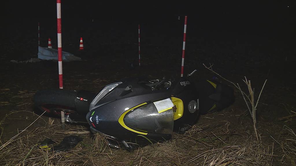 18-Jähriger wird bei Zusammenstoss mit Lieferwagen in Dielsdorf schwer verletzt