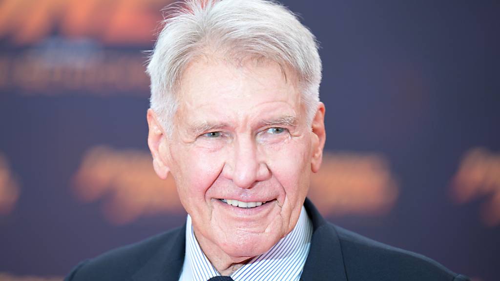 ARCHIV - Hollywood-Star Harrison Ford fühlt sich als Namensgeber einer erst vor kurzem entdeckten Schlangenart aus den Anden Perus überaus geehrt. Foto: Hannes Albert/dpa