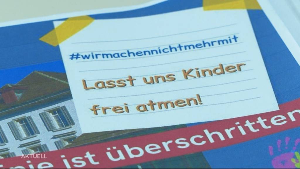 Wegen Corona-Massnahmen: Eltern nehmen Kinder aus Schule