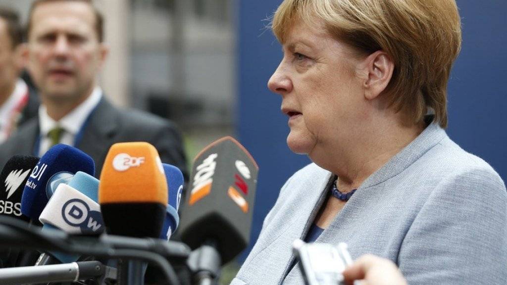 Angela Merkel kritisierte am Donnerstag am EU-Gipfel in Brüssel die Entwicklung in der Türkei. Diese sei «sehr negativ einzuschätzen».